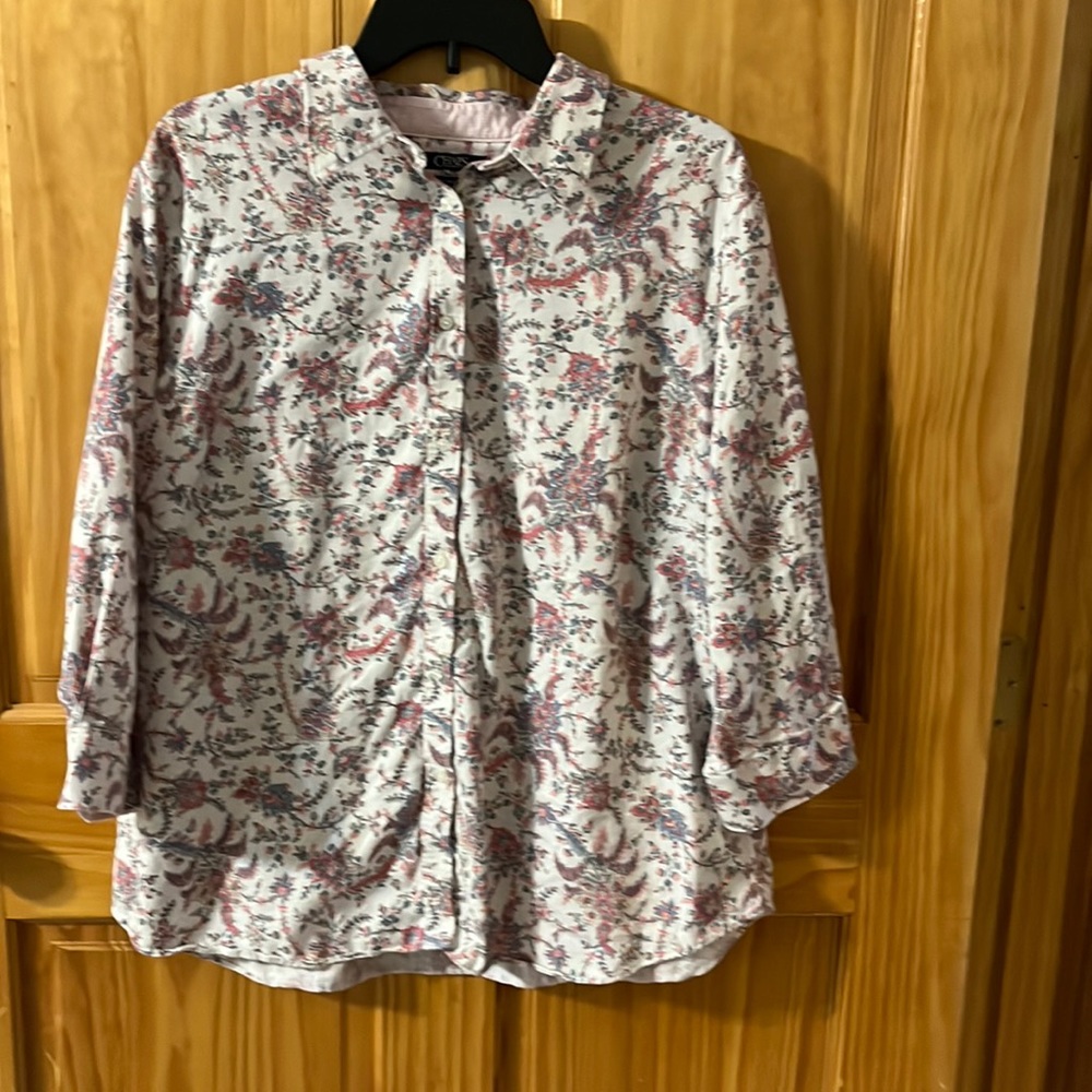 Woman’s Chaps 3/4 sleeve shirt